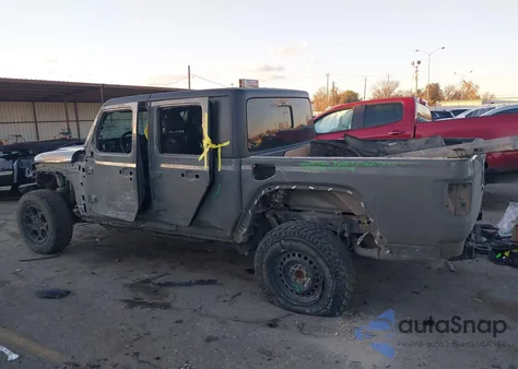 2023 Jeep Gladiator Willys 4X4 z USA, uszkodzony, nr VIN 1C6HJTAG5PL556687